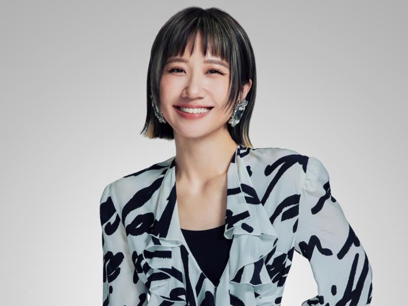 最受信賴娛樂節目主持人 黃路梓茵 女士  