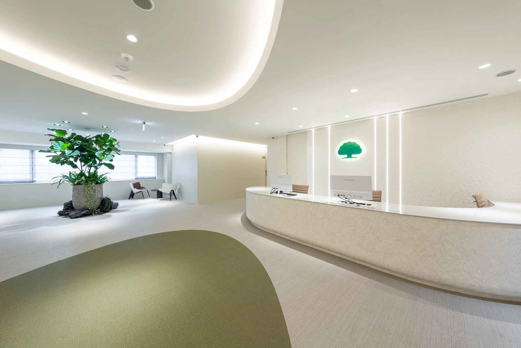 敦御診所寬敞舒適公共空間